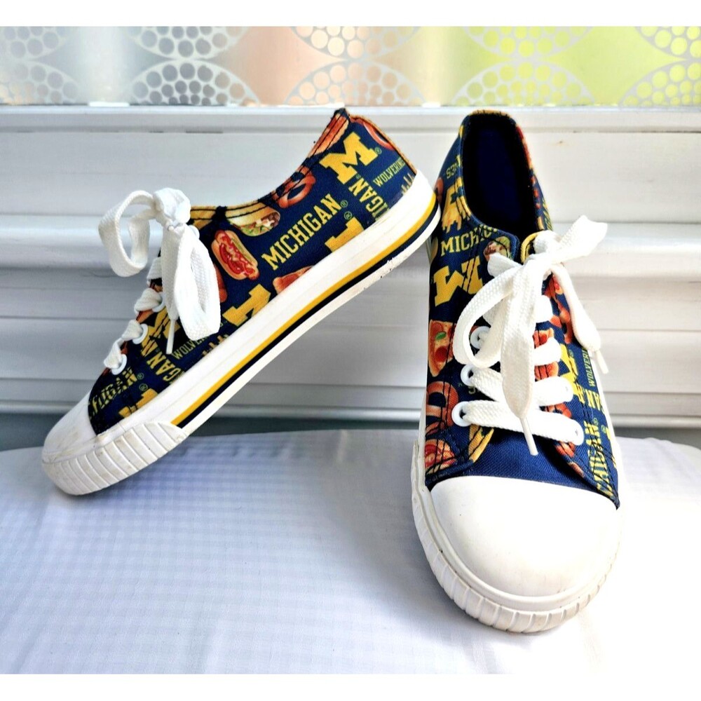 FOCO Kids University of‎ Michigan Low-Top Canvas Shoes/Sneakers - sz 3-4 - EUC
